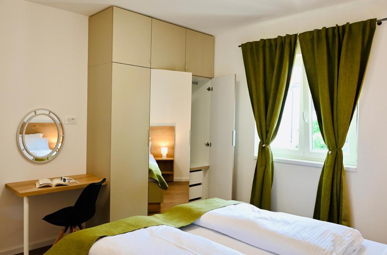 Adorable Holiday Apartment Malinska Kültér fotó