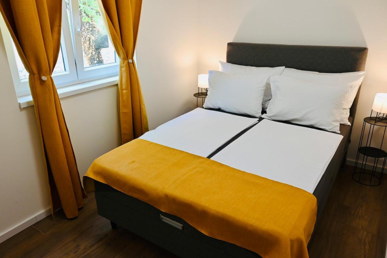 Adorable Holiday Apartment Malinska Kültér fotó